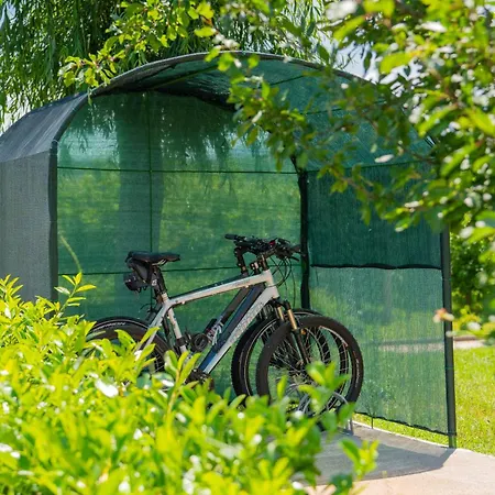 Dola Near Split - Private Pool, Orchard, Peace Dicmo