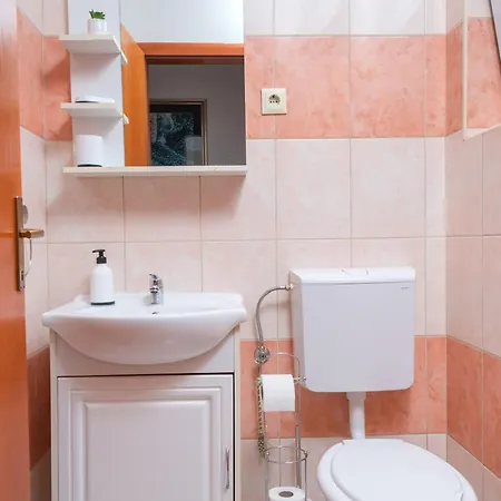 Dola Near Split - Private Pool, Orchard, Peace Villa Dicmo